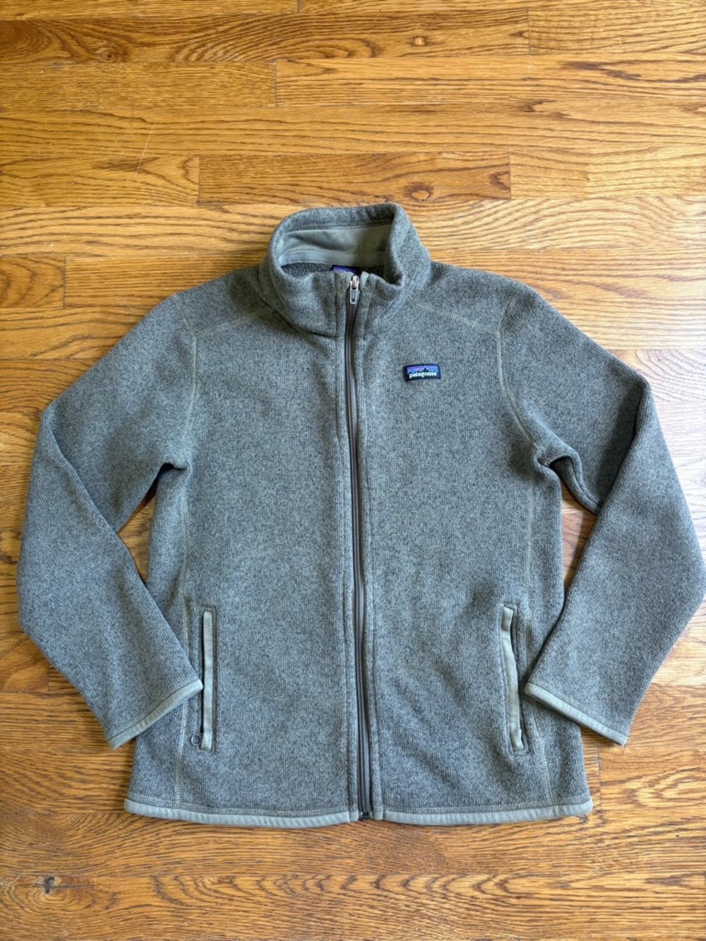 Patagonia Tan Knit Jacket with Logo Tag
